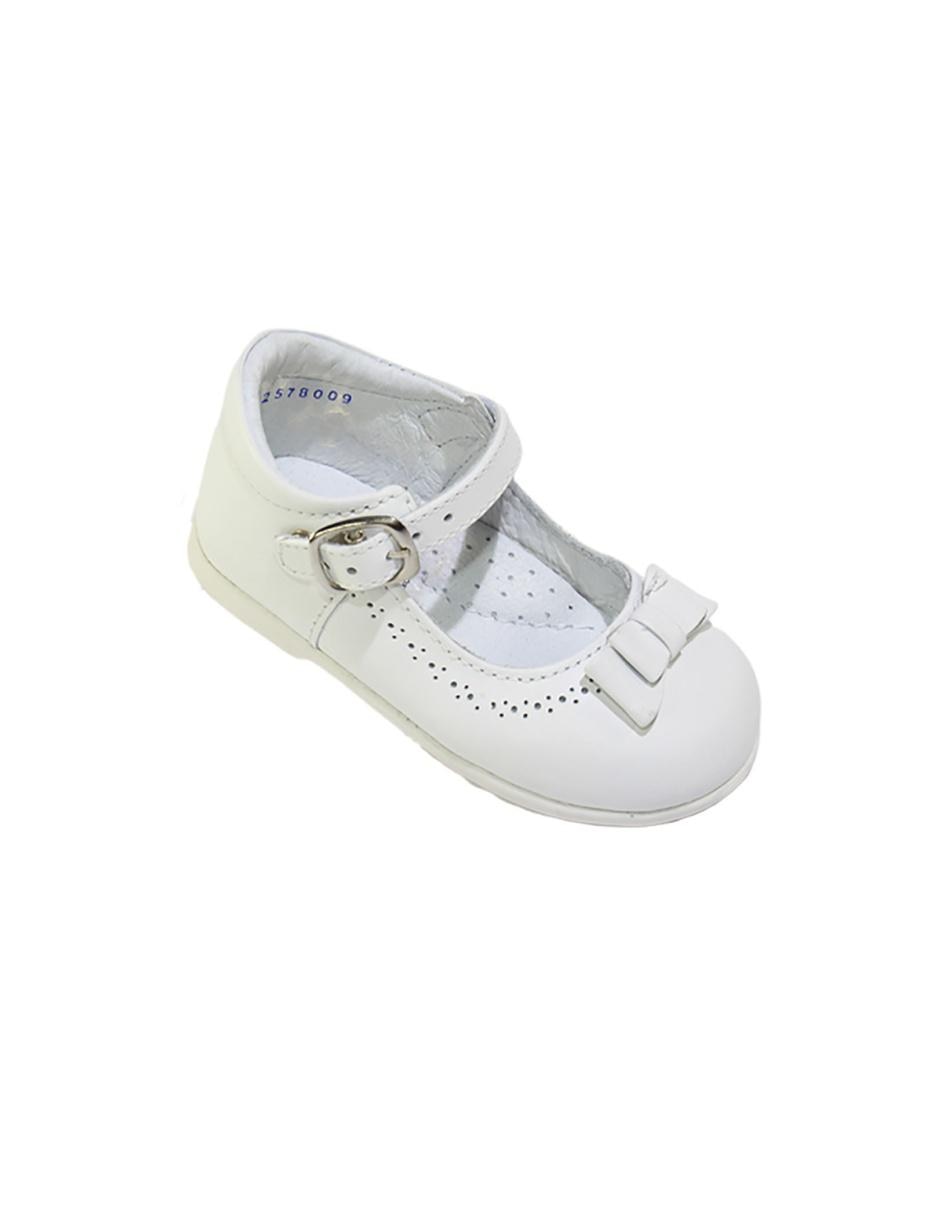 Zapato de piel para niña Zapato de piel para niña