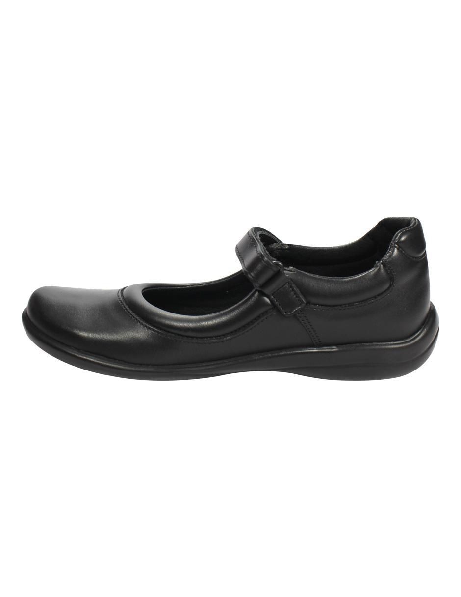 Zapato de piel para niña