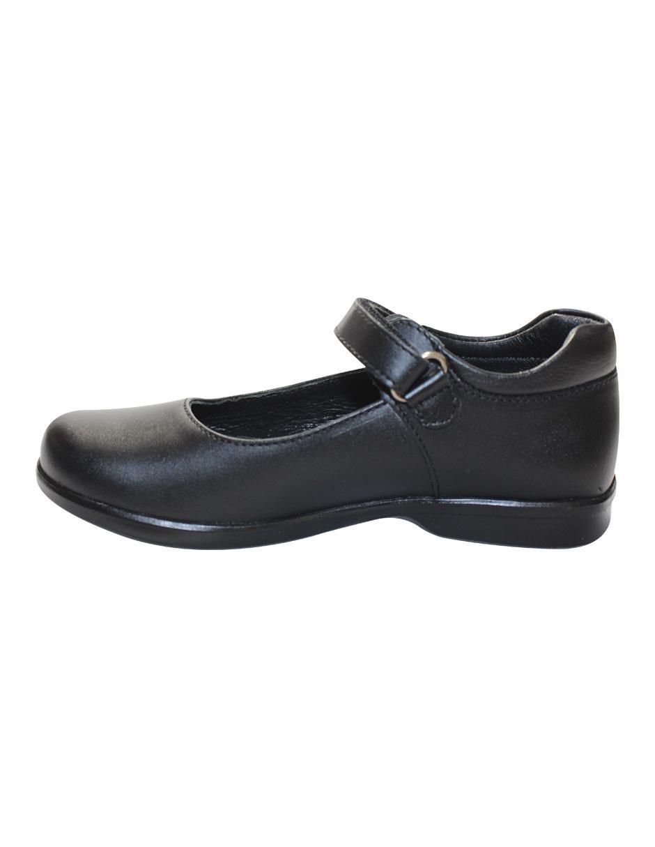 Zapato de piel para niña