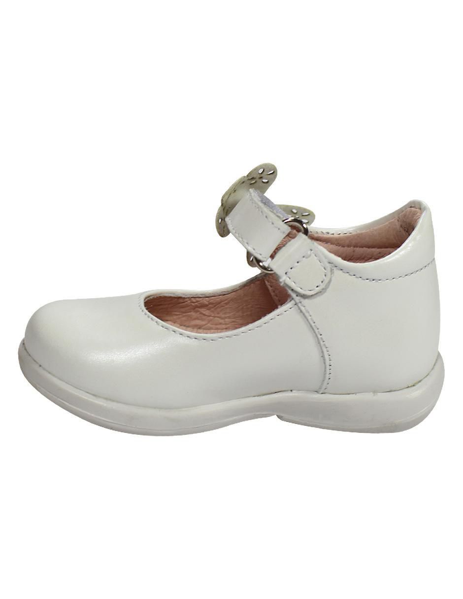 Zapato de piel para niña