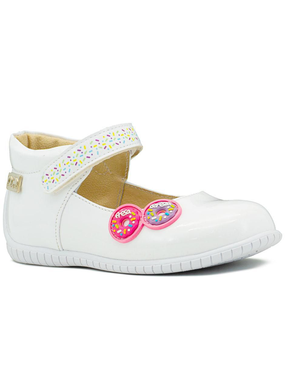 Zapato de charol para niña