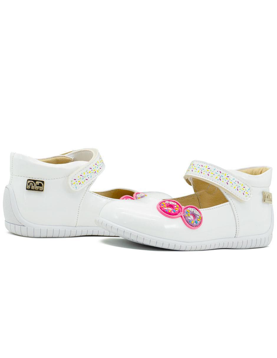 Zapato de charol para niña 4