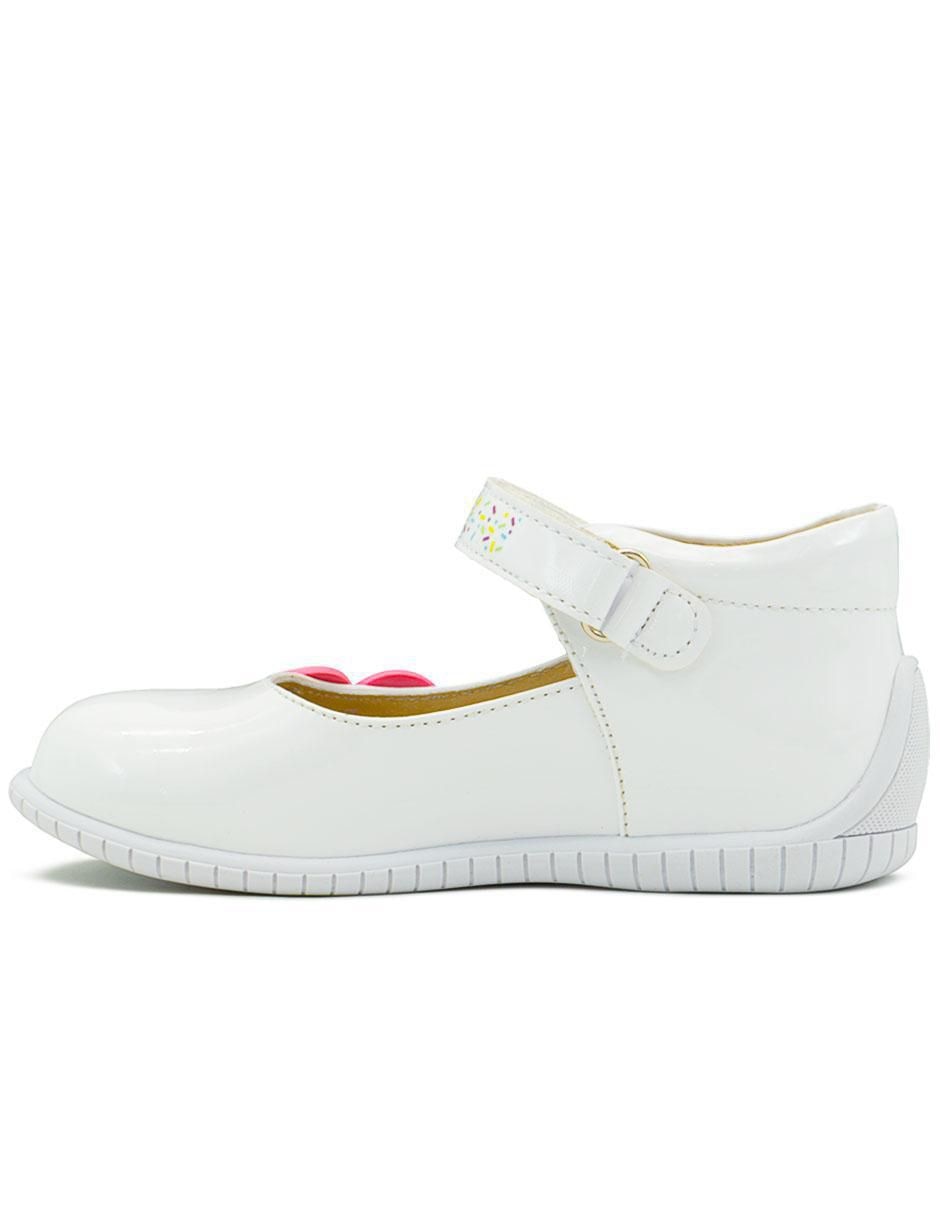 Zapato de charol para niña 7