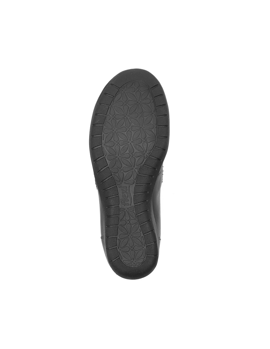 Zapato de piel para niña 2