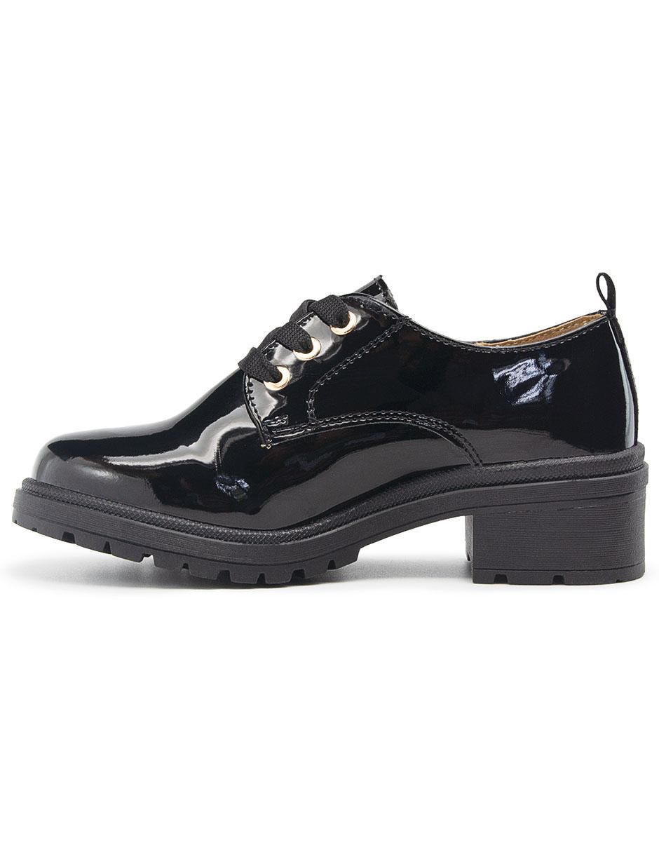 Zapato de charol para niña 3