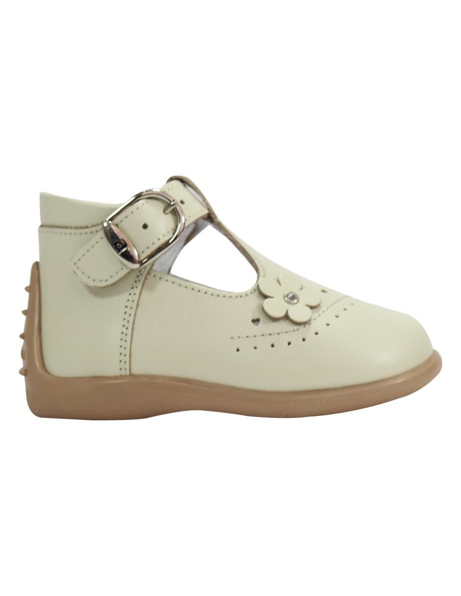 Zapato de piel para niña 2