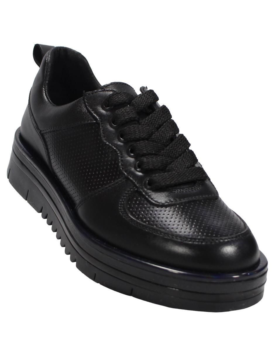 Zapato de piel para niña