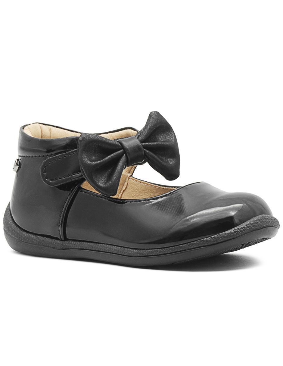 Zapato de charol para niña Zapato de charol para niña